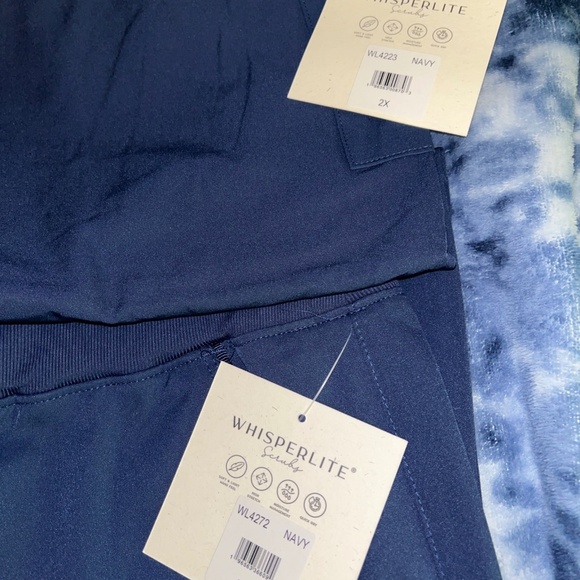 Scrub sets - Picture 4 of 5